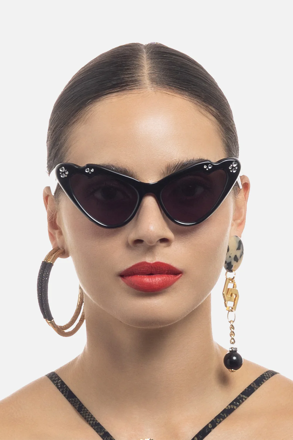FLUTTERBY SUNGLASSES SOLID BLACK - Image 4
