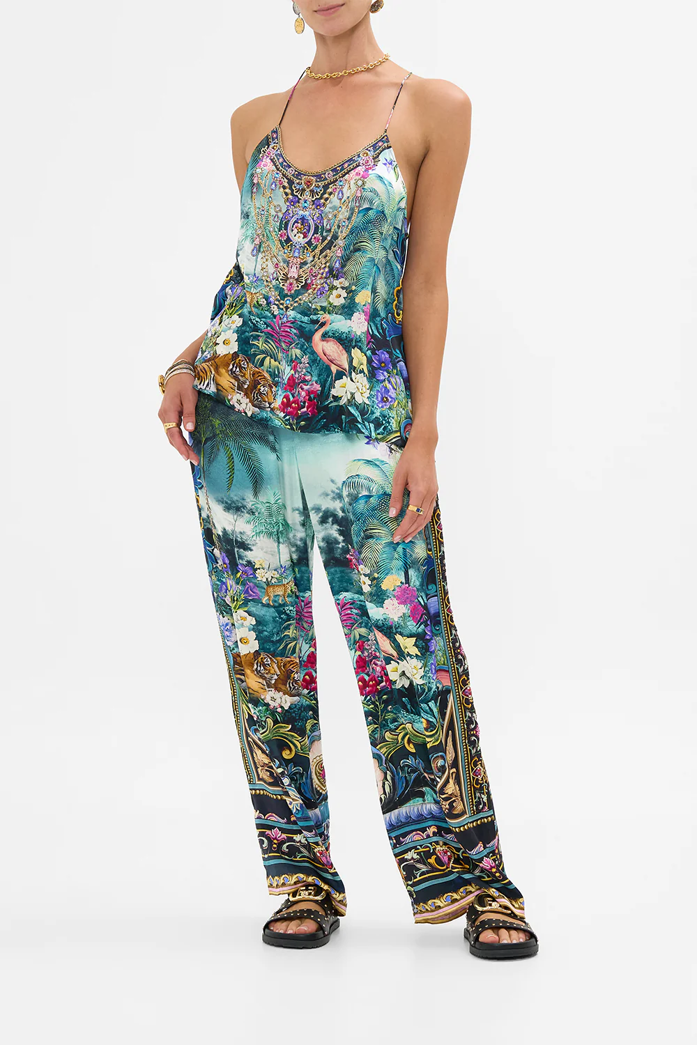 T BACK SHOESTRING TOP BASKED IN BAROQUE