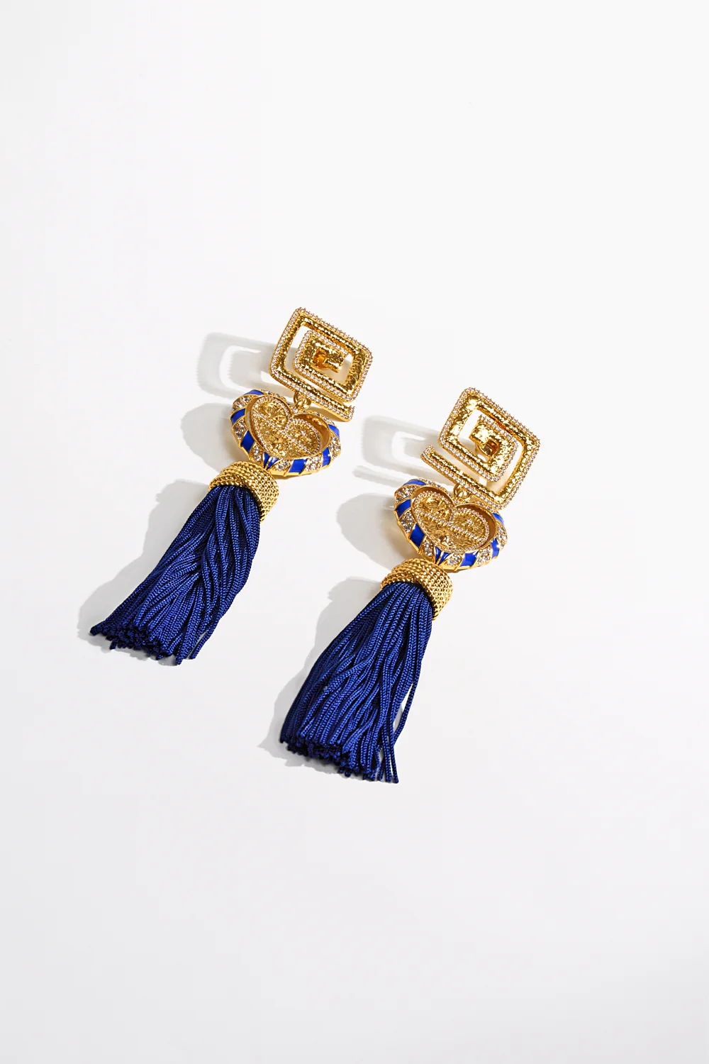 ARTISAN ARTILLERY TASSEL EARRINGS GOLD - Image 2