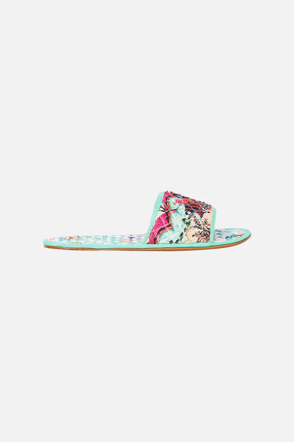 SLIPPERS WITH TRAVEL CASE MINIATURE MOMENTS