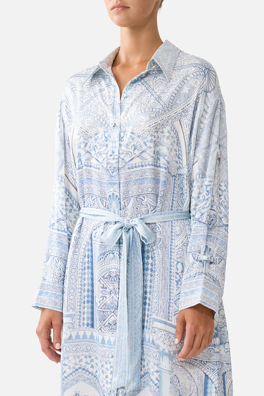 SHIRT DRESS WITH BACK BUTTON DETAIL THE HUM OF THE ALHAMBRA - Image 5