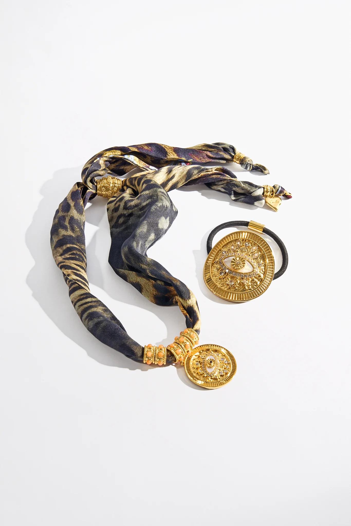 ENCHANTED OCEANIA SILK NECKLACE GOLD - Image 2