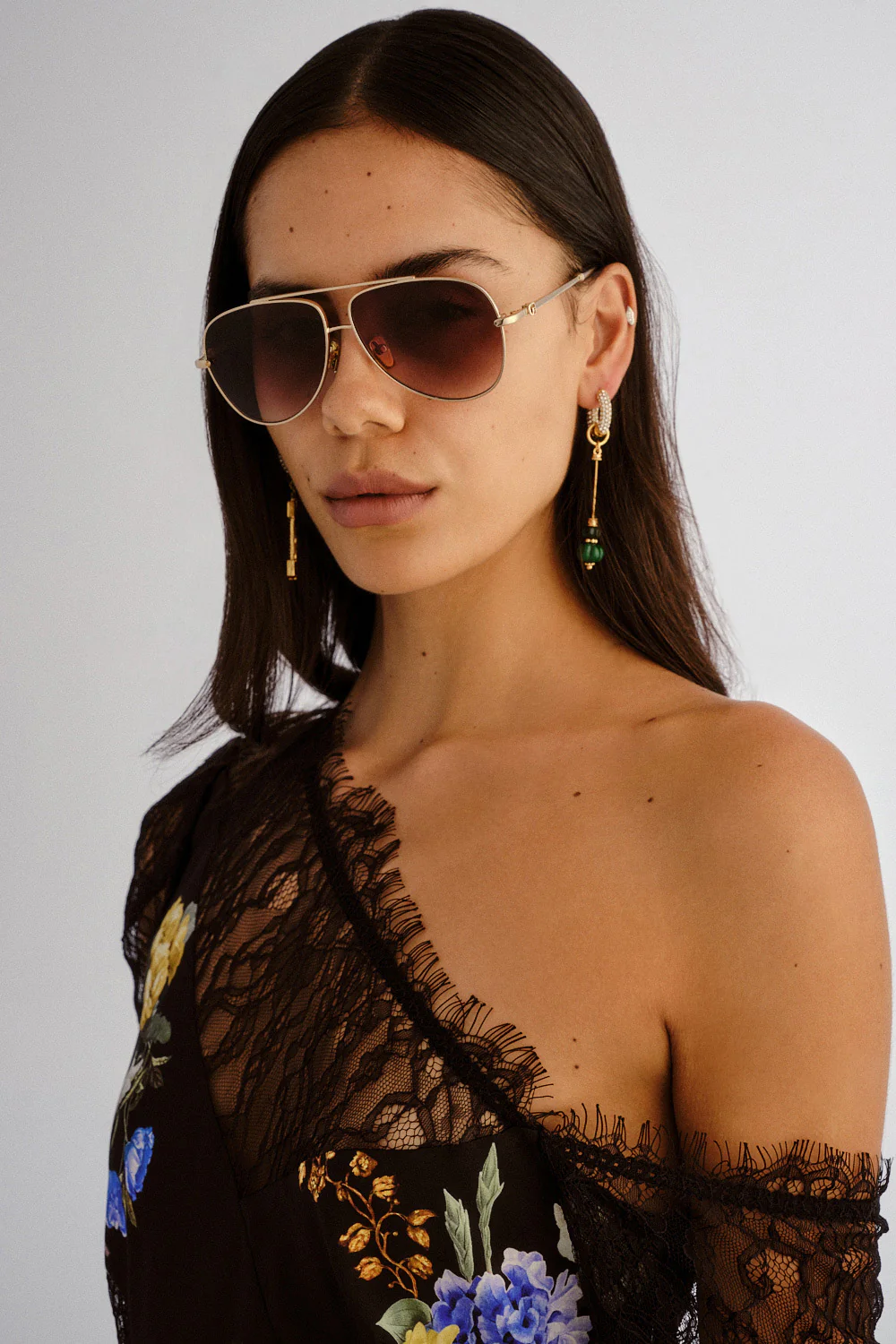 THE VOYAGE SUNGLASSES GOLD / NUDE - Image 7