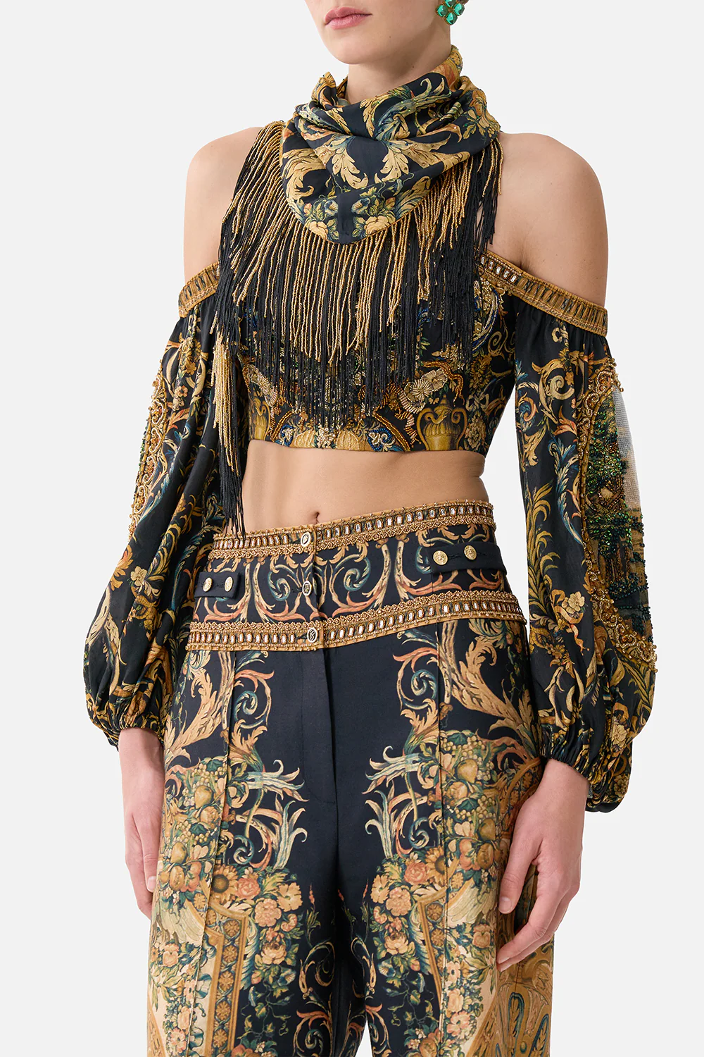 TRIANGULAR SILK TWILL SCARF WITH FRINGING MUSEUM MEMOIRS - Image 4